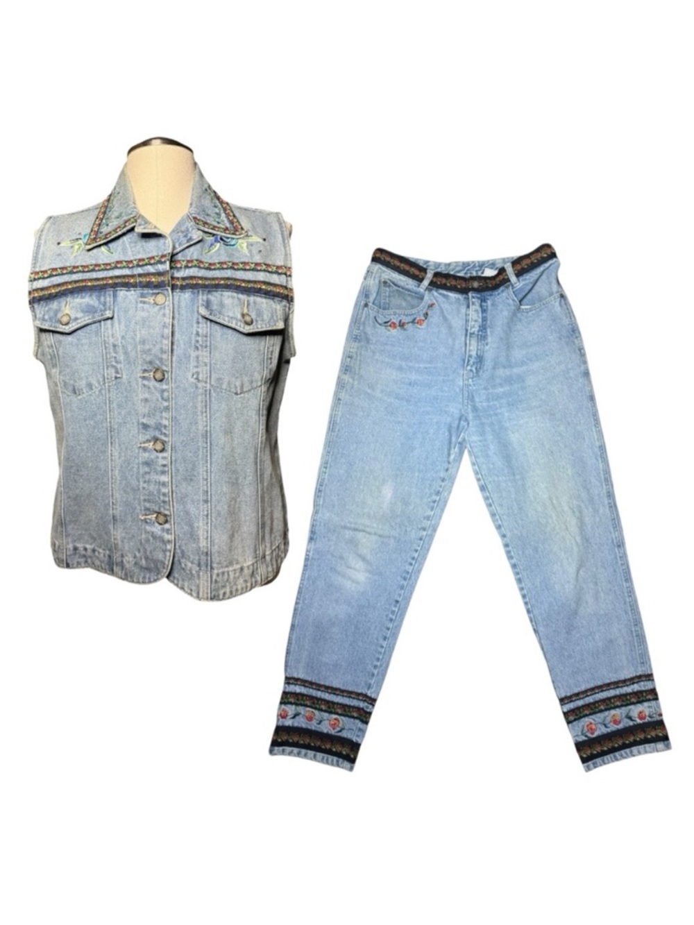 Bill Blass Embroidered Light Wash Vintage Denim Set